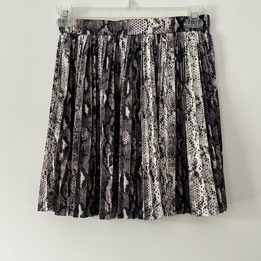 Naked Wardrobe Pleated to Stay Skirt